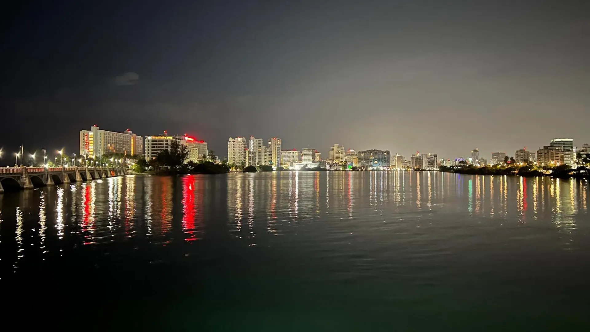 Condado Beachfront Tantra Apartment San Juan